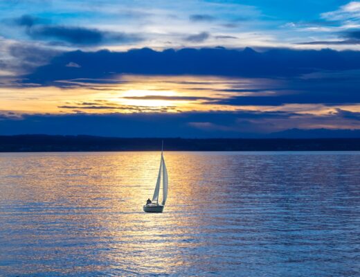 sailing-boat-596462_1280